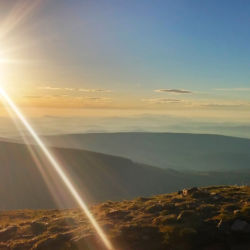 Východ Slunce na Sněžce